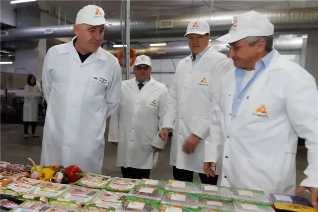 Рашид Темрезов ознакомился с работой мясоперерабатывающего предприятия в КЧР