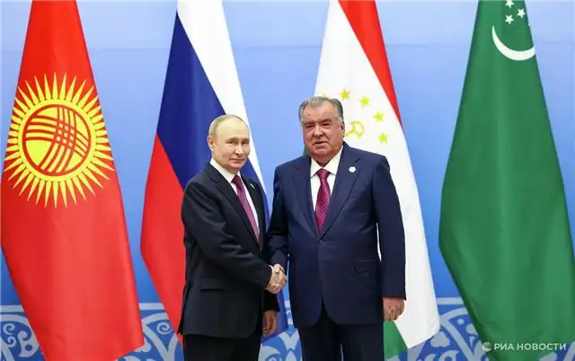 Путин направил Рахмону поздравления по случаю 35-летия независимости Таджикистана