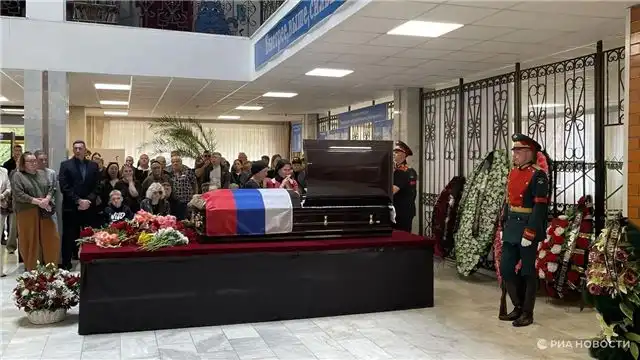 Тюмень проводила в последний путь легенду биатлона и профессора Галину Куклеву