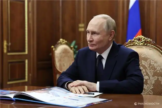Путин предложил парламенту КЧР выбрать нового главу региона из трех кандидатов