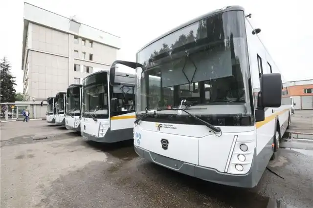 Подмосковные маршруты пополнятся 40 современными автобусами