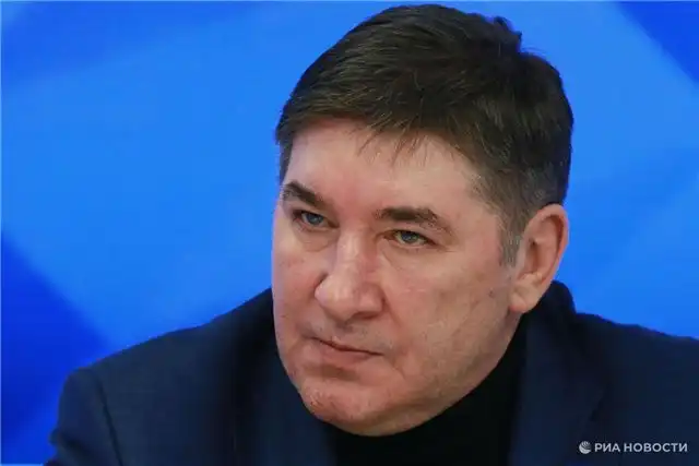 Кожевников резко раскритиковал судейство в матче «Локомотив» — «Авангард»