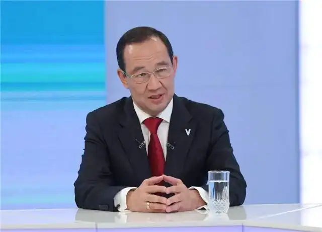 Николаев обозначил приоритеты для обновлённой команды Якутска