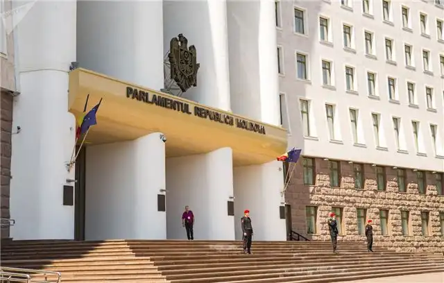 Озеров сравнил давление на русский язык с нацистской политикой ??