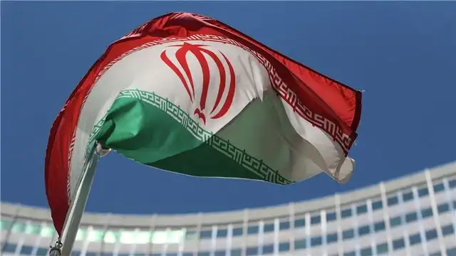 США готовы сохранить разрешение на экспорт иранской нефти при продолжении переговоров — Галибаф