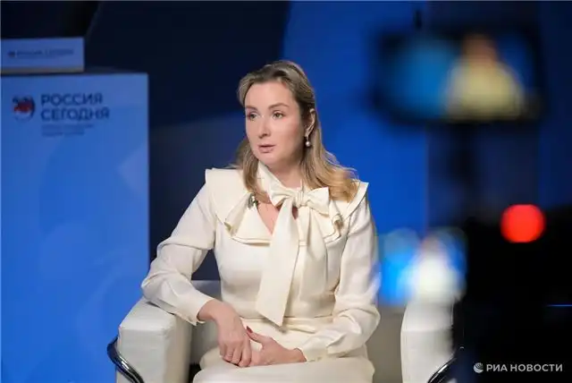 Львова-Белова предупредила об утечке данных детей через соцсети