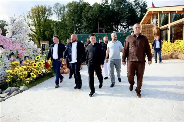 Андрей Воробьев оценил обновленный парк «Сераксеево» в Серпухове
