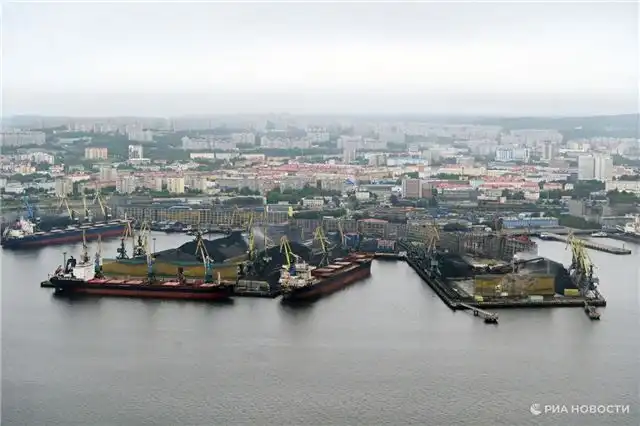 Яковчук назвал рост грузопотока в Мурманск стратегически важным для государства