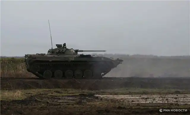 Курганмашзавод раньше срока передал Минобороны новые БМП-3 с усиленной защитой